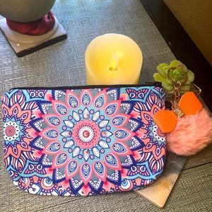 #84c 🍑👛NWOT Swarovski Crystal Bag & Peach Pom Pom Keychain *one of a kind*